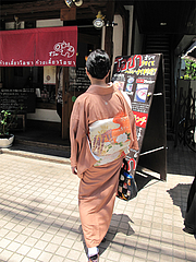 外観:入り口@タイ料理オシャ・大橋