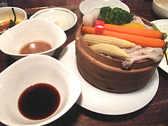 居酒屋:季節野菜と豚のせいろ蒸し@居心地屋レオン・薬院・居酒屋