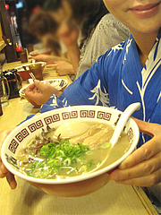 ラーメンの大きさ@絆(博多新風)・ラーメンスタジアム・キャナルシティ博多