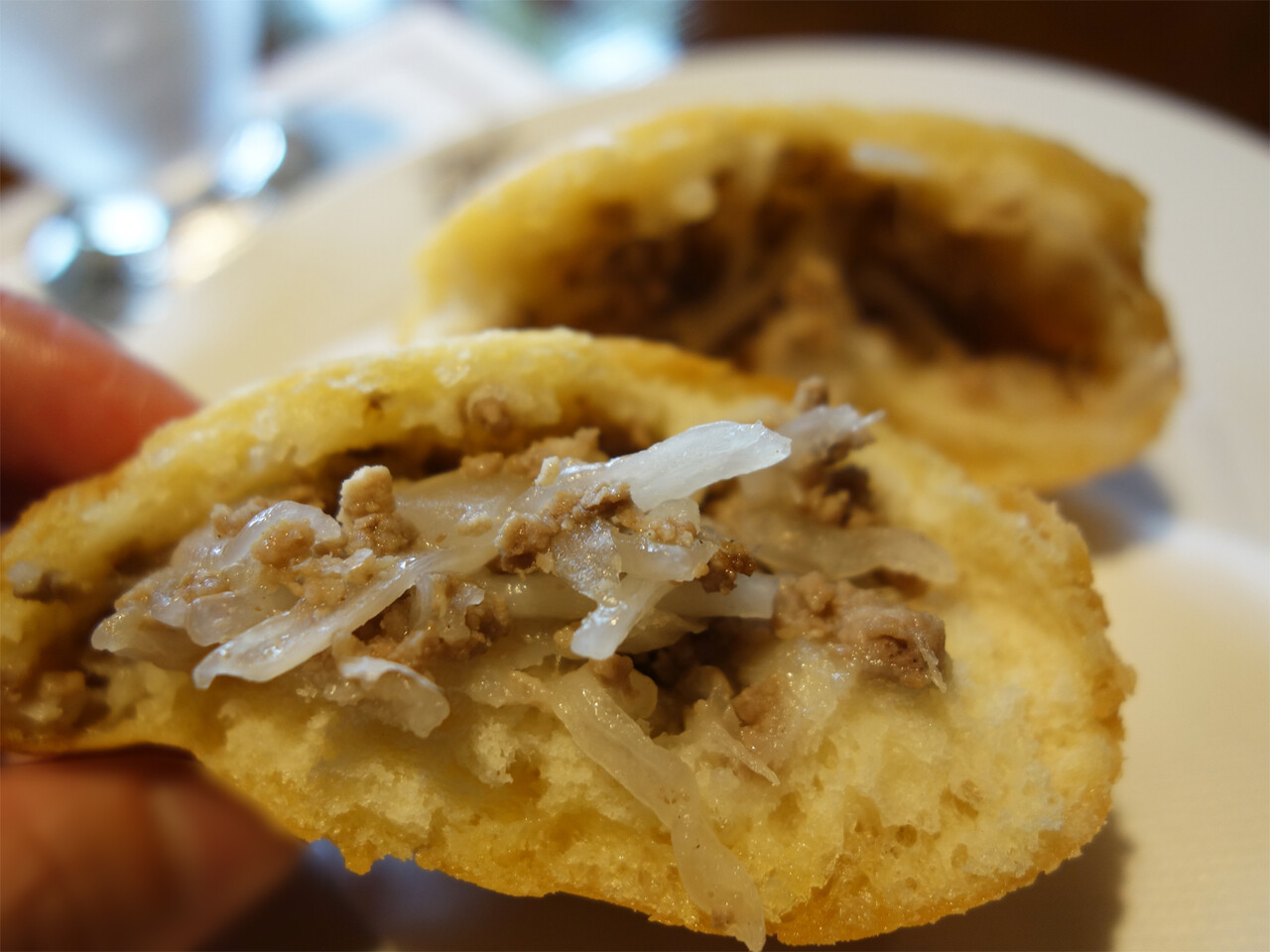 博多おんな節 福岡 創業1960年 ボルシチ ピロシキ つぼ焼きランチ ロシヤ料理ツンドラ 博多おんな節 福岡 創業1960年 ボルシチ ピロシキ つぼ焼きランチ ロシヤ料理ツンドラ