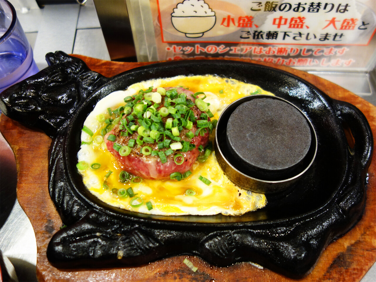 博多おんな節 福岡 自分で焼くスタイルの生ハンバーグ 極味や 福岡パルコ店 博多おんな節 福岡 自分で焼くスタイルの生ハンバーグ 極味や 福岡パルコ店