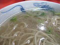 10ランチ:ラーメン・ベタカタスープ@ラーメン・元祖長浜屋