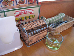 店内:卓上@インドレストラン・タージ・大橋