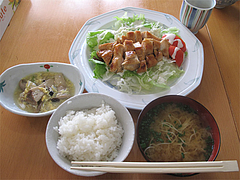 ランチ:チキンサラダ定食500円@キッチンハウスあをい(あをい食堂)・平尾