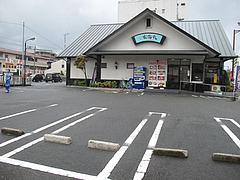 外観:駐車場@博多玄海丸・野間