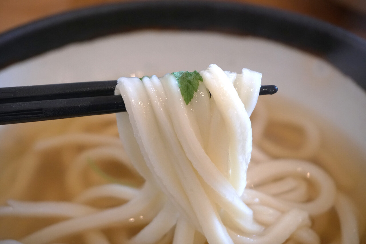博多おんな節 福岡 自家製麺 天然出汁 天ぷらが美味い 六本松の人気うどん店 うどん日和