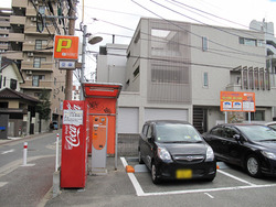 14駐車場40分100円@成富屋
