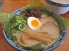 8ランチ:げんこつラーメン650円@博多ラーメン・げんこつ