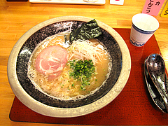 ランチ:魚介とんこつラーメン550円@あずみ(赤坂井田らーめん)・対馬小路