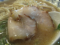 11ランチ:豚骨ラーメンチャーシュー@元祖赤のれん・節ちゃんラーメン・野間店