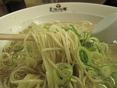 8ランチ:ラーメン麺@ラーメン・長浜将軍・東光店