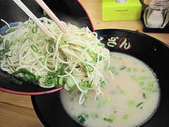 料理:ラーメン替玉@ラーメン空間・はくざん・春日