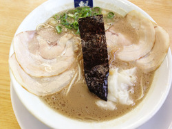 7魁龍ラーメン790円@魁龍・博多本店