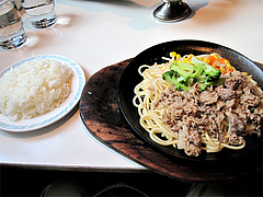 料理:牛肉スタミナ焼(ライス付定食)750円@エルボン・博多区古門戸町