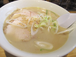 6ラーメン600円@遊ラーメン