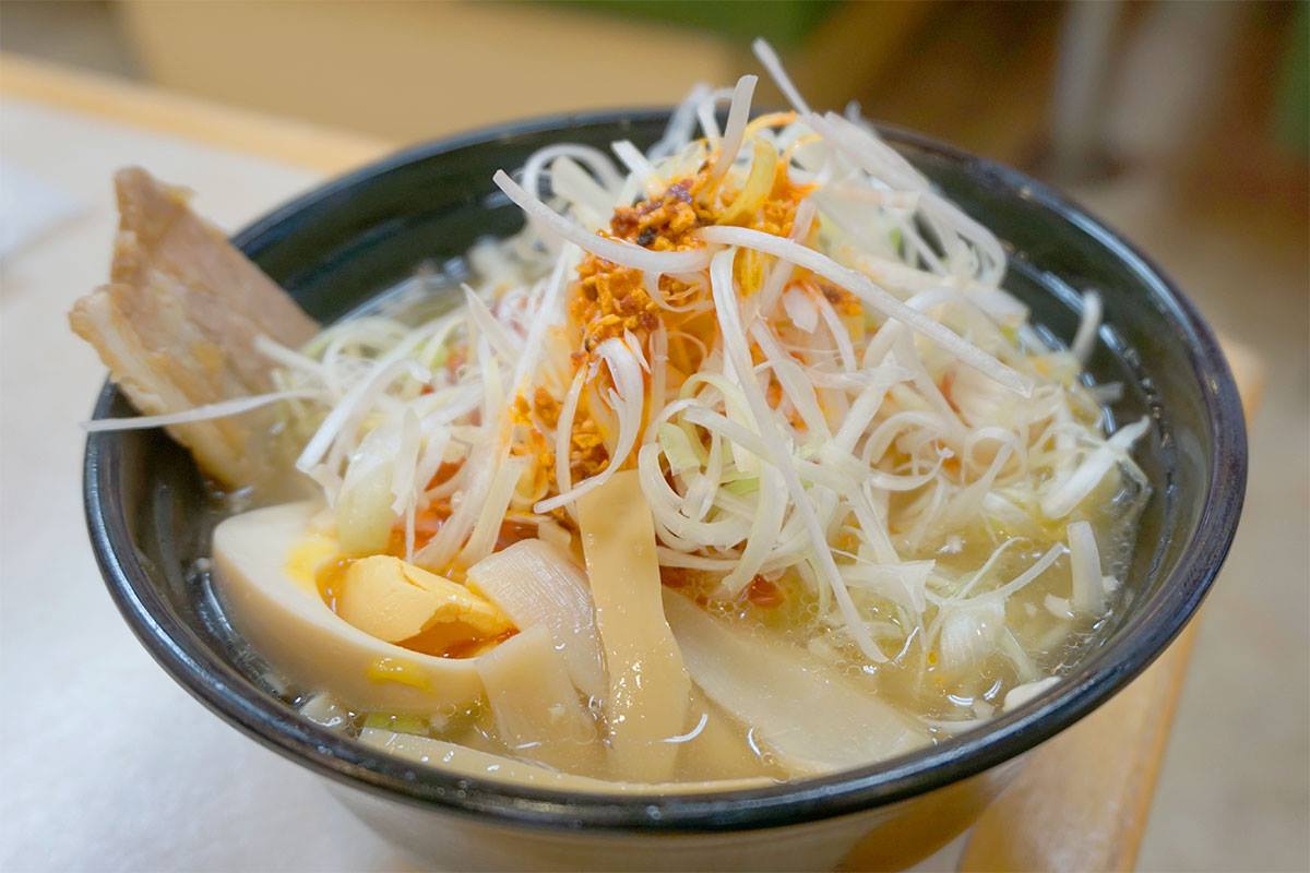 博多おんな節 福岡 辛ねぎ豚骨ラーメンや牛タン寿司 寿司めいじん 長住店