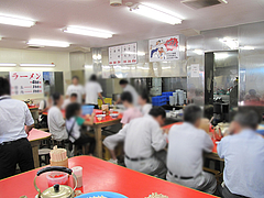 店内@元祖ラーメン長浜家・港