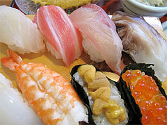 料理:すし定食の鮨@一心鮮魚店・久留米.jpg