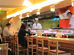 4店内:カウンター席@すしざんまい・天神店