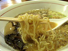 9ランチ:博多そば(醤油豚骨ラーメン)@博多そば・鈴木商店・赤坂