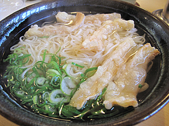 料理:ごぼう400円・細麺@葉隠うどん・博多駅