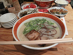 7ランチ:博多ラーメン550円@ラーメン・めんくいや・博多駅東店