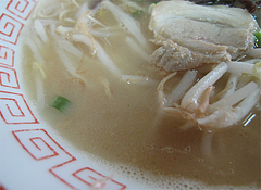 料理:戦後の味ラーメンスープ@長浜ラーメン量亭