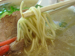 料理:ラーメン麺@長浜ラーメン一龍亭・博多区千代