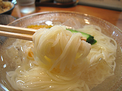 料理:冷麺すくう@葉隠うどん・博多駅南