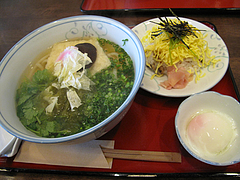 料理:ごりょんさん600円とちらし200円@博多煮うどん・虹の家(ななのや)