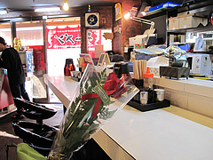 店内:カウンター席@拉麺空海・雑餉隈駅前店