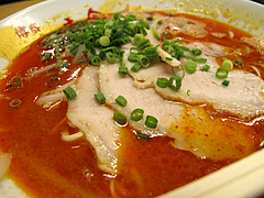 ランチ:赤700円@ラーメン・博多一幸舎・博多本店