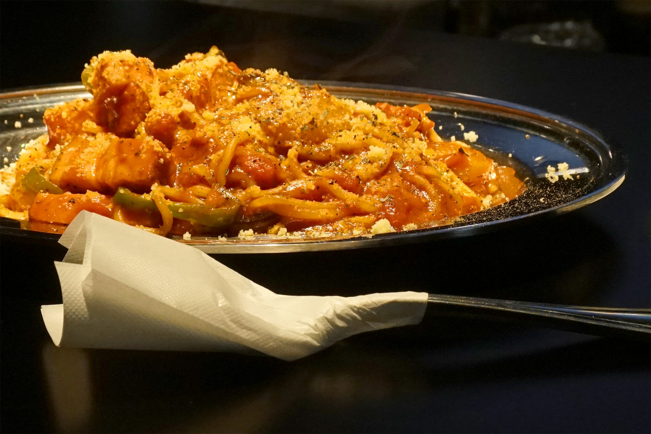 博多おんな節 福岡 濃厚喫茶ナポ ジャンボプリンランチ メリケンバーバーショップ フクオカ