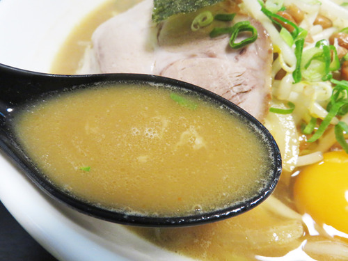 11納豆みそラーメン汁