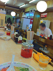 店内:カウンター席@博多ラーメン・はかた・堅粕店