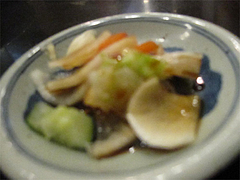 ランチ:定食の漬物@中華・珍萬21・港