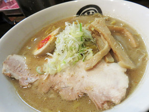 6味噌らーめん780円@一山一家