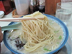 料理:ラーメン麺@しばらく平和台店・大手門