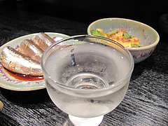 6昭和レトロな日本酒バー:日本酒のグラス売り@居酒屋・酒菜の店みき・大橋