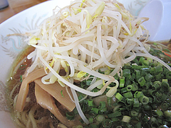 ランチ:烏骨鶏醤油ラーメンもやし50円@千熊ラーメン・春日