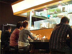 ラーメンスタジアム2の裏秀の店内@キャナルシティ博多