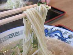 料理:とんこつラーメン麺@麺's蓮・那珂川