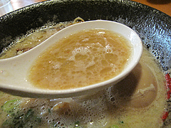 料理:とんこつこく味ラーメンスープ@龍の家・ラースタ2・キャナルシティ博多