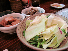 料理:付き出しとキャベツ@やきとり処・博多こっこ家・春吉