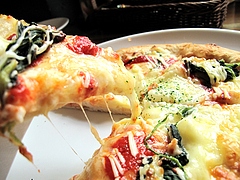 料理:ポテサラピザとは@ベビーフェイスプラネッツ・パセオ野間大池店