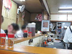 店内:カウンター席@めん処・三喜(三木製麺所)