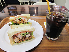 ランチ:オリジナルチキン430円とアイスコーヒー300円@サンドイッチファクトリーOCM(オーシーエム)・小倉