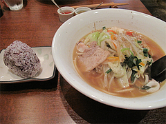 料理:舌心ちゃん600円・日替わりおむすび100円@上四十川・舌心