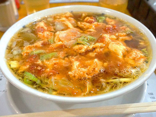 20完熟トマ玉の黒酢風味ラーメン