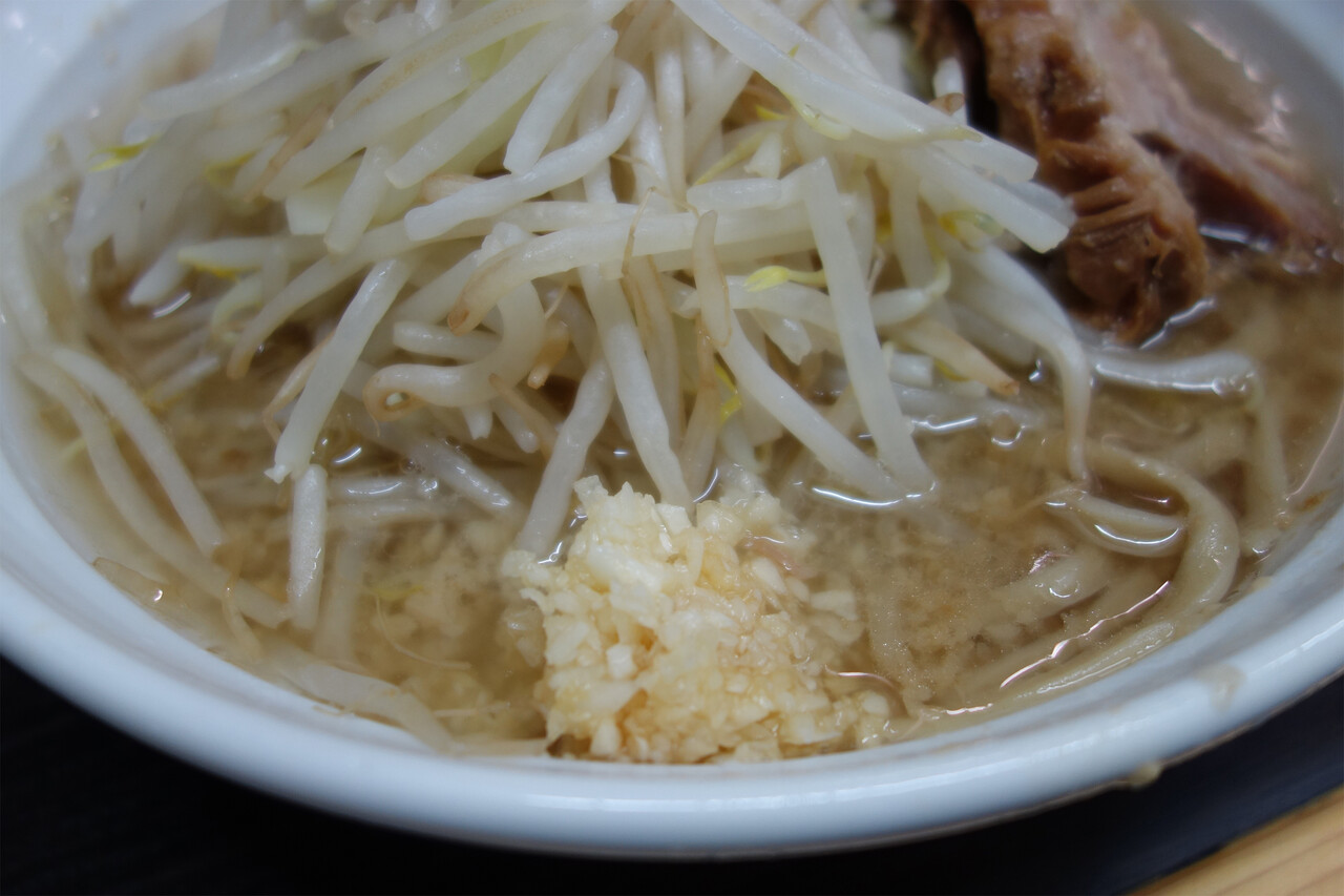 博多おんな節 福岡 小ラーメンでお腹一杯 七隈駅近くの美味しい二郎系 ラーメンピース 博多おんな節 福岡 小ラーメンでお腹一杯 七隈駅近くの美味しい二郎系 ラーメンピース